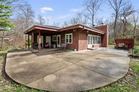 Tiny photo for 1031 27th Street, Moline, IL 61265 (MLS # 12615998)