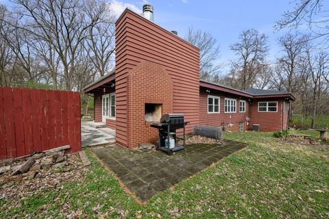 Tiny photo for 1031 27th Street, Moline, IL 61265 (MLS # 12615998)
