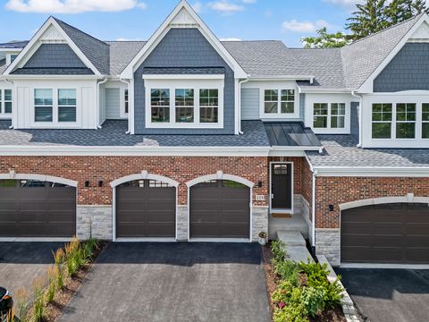 Photo of 139 Harding Court, Glen Ellyn, IL 60137 (MLS # 12685383)