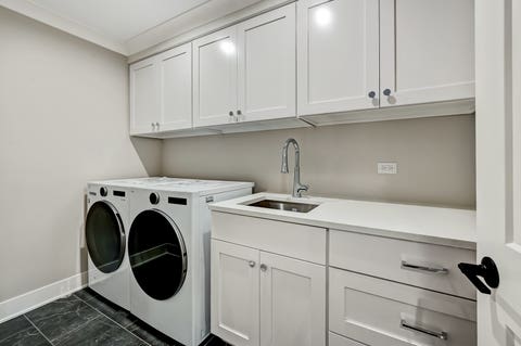 Tiny photo for 139 Harding Court, Glen Ellyn, IL 60137 (MLS # 12685383)