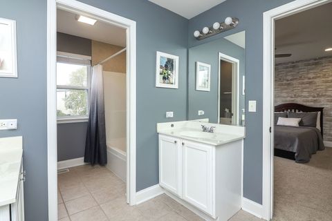 Tiny photo for 335 Forest Trail, South Elgin, IL 60177 (MLS # 12495936)