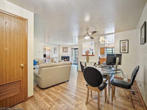 Tiny photo for 3727 214th Place #2C, Matteson, IL 60443 (MLS # 12487127)