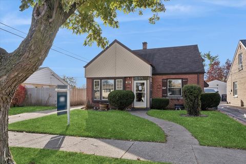 Tiny photo for 7841 44th Street, Lyons, IL 60534 (MLS # 12493883)