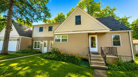 Tiny photo for 34734 N Long Avenue, Ingleside, IL 60041 (MLS # 12695255)