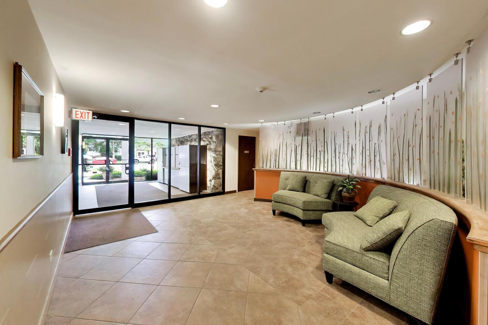 2001 Sherman Avenue 204