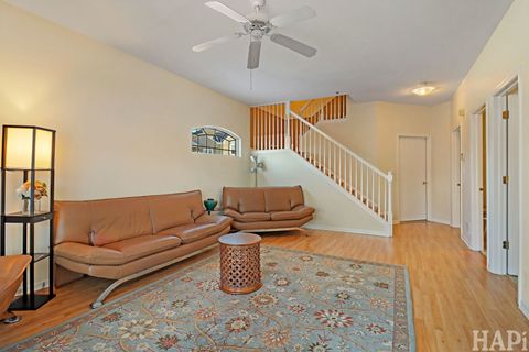 Tiny photo for 274 Prairie View Lane #274, Wheeling, IL 60090 (MLS # 12551845)