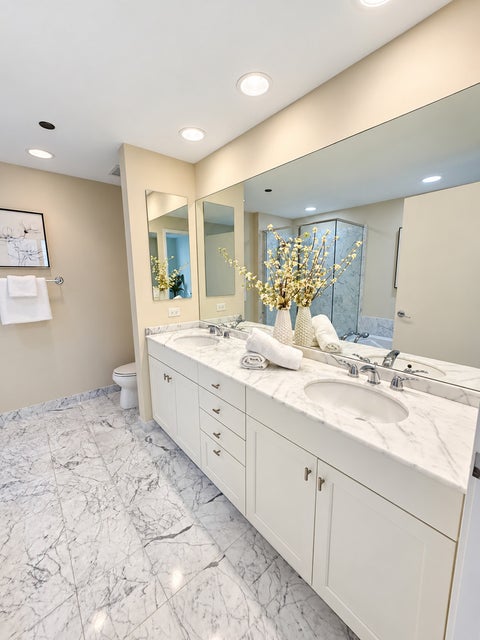 Tiny photo for 600 N LAKE SHORE Drive #1011, Chicago, IL 60611 (MLS # 12770732)