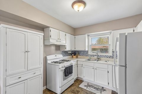 Tiny photo for 3009 Elisha Avenue, Zion, IL 60099 (MLS # 12628235)