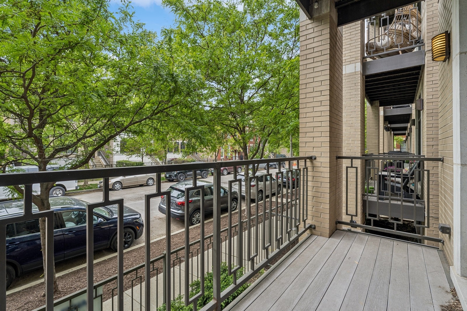 2004 W Erie Street 1W