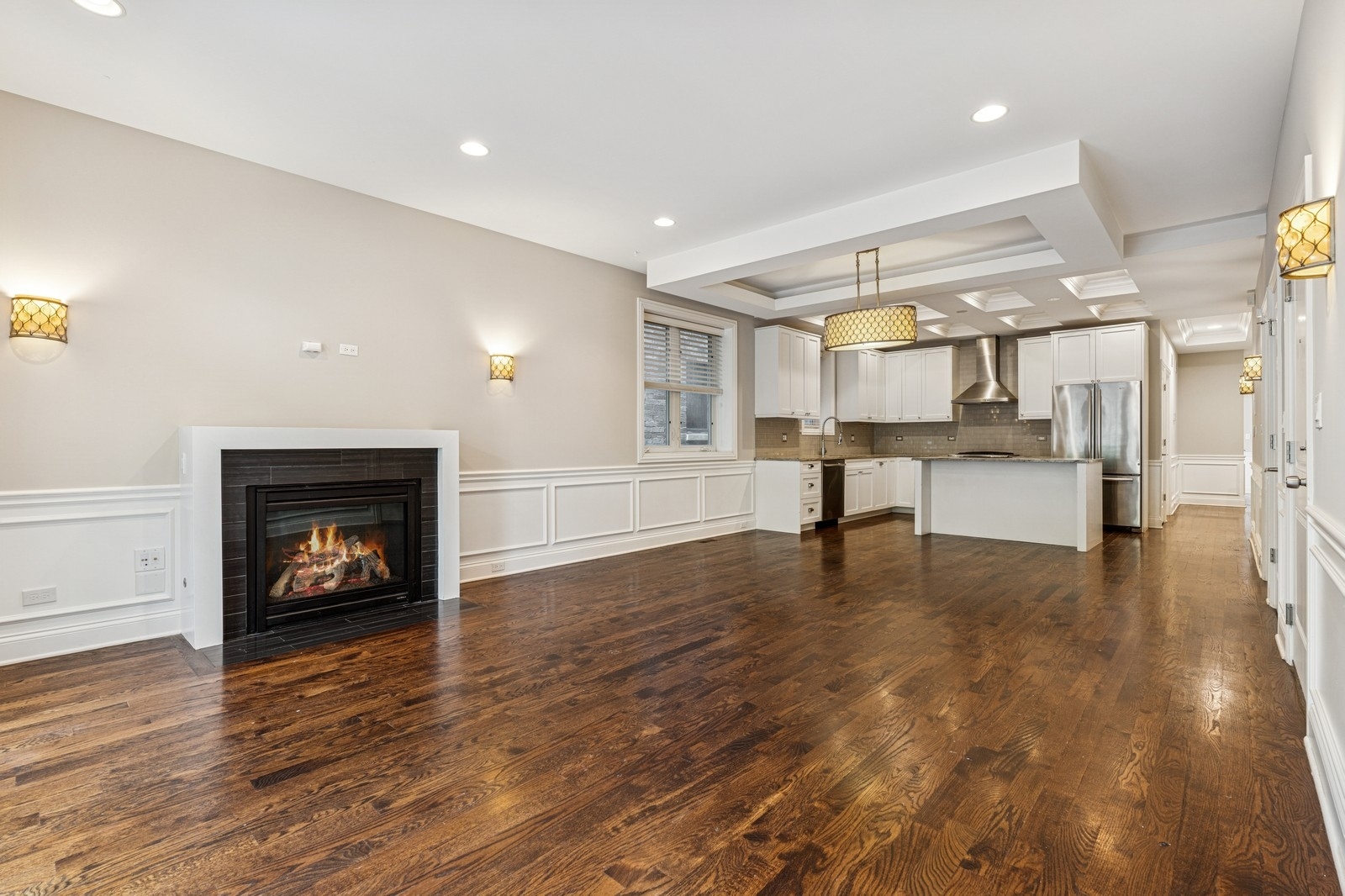 2004 W Erie Street 1W