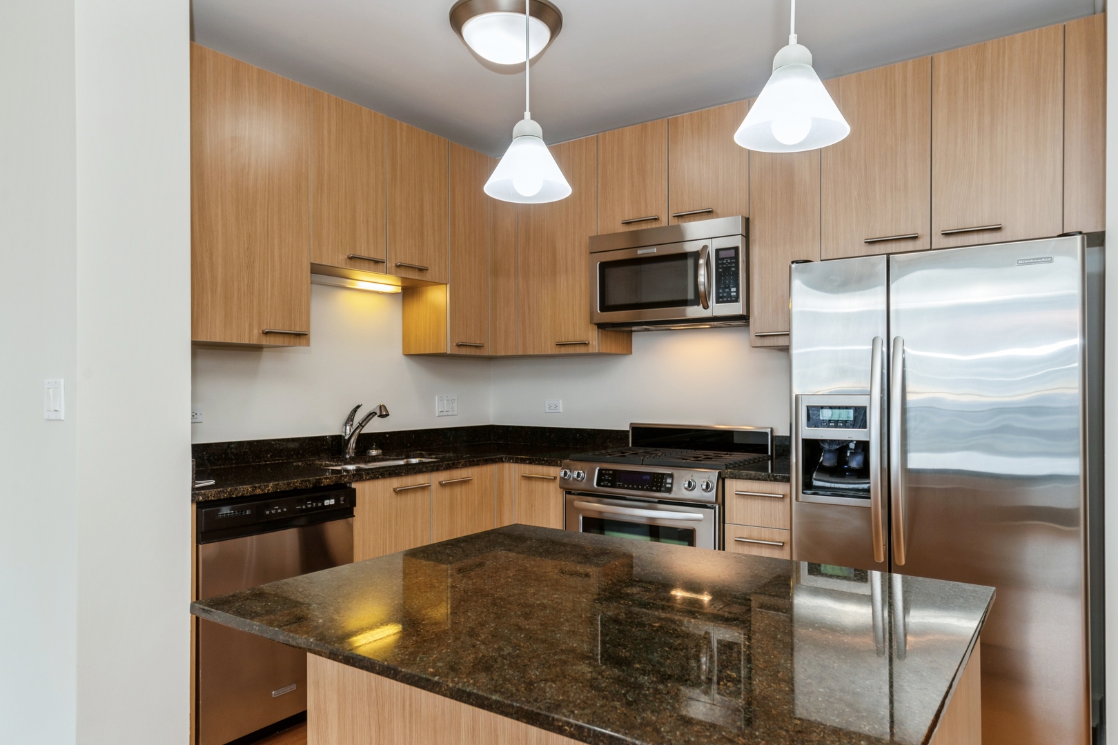 225 N Columbus Drive 6309