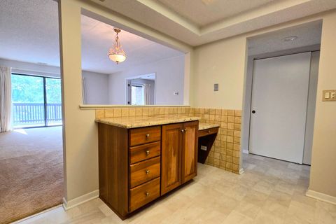 Tiny photo for 690 Chandler Road #207, Gurnee, IL 60031 (MLS # 12498880)