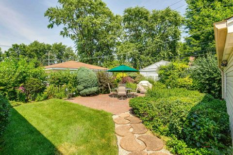 Tiny photo for 7845 N Nora Avenue, Niles, IL 60714 (MLS # 12711977)