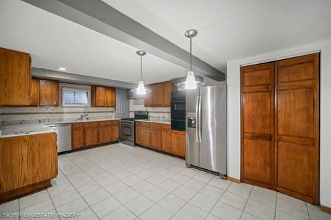 Tiny photo for 9149 Beloit Avenue, Bridgeview, IL 60455 (MLS # 12449521)