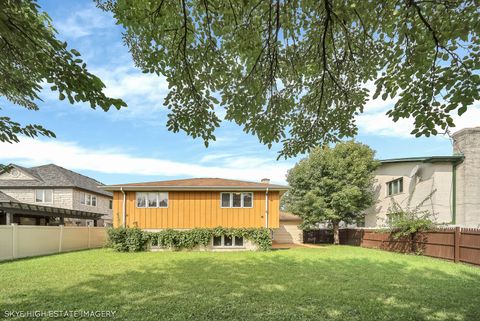 Tiny photo for 9149 Beloit Avenue, Bridgeview, IL 60455 (MLS # 12449521)
