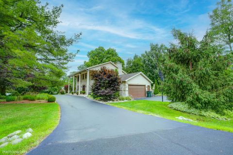 Tiny photo for 227 Stratford Lane, Inverness, IL 60010 (MLS # 12468074)