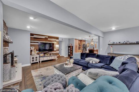 Tiny photo for 227 Stratford Lane, Inverness, IL 60010 (MLS # 12468074)