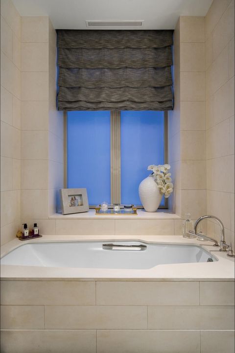 Tiny photo for 118 E ERIE Street #20D, Chicago, IL 60611 (MLS # 12599482)