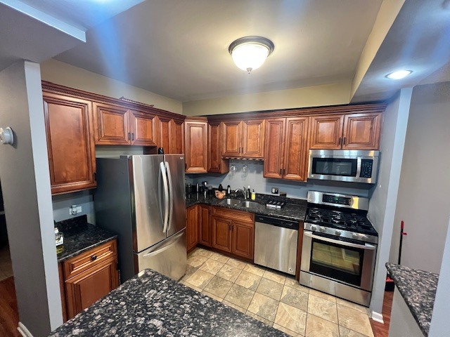 3041 S MICHIGAN Avenue 104