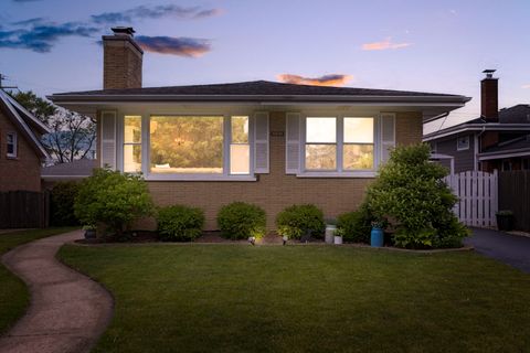 10830 S Tripp Avenue Oak Lawn IL 60453