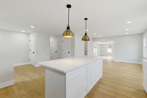 Tiny photo for 5940 Carpenter Street, Downers Grove, IL 60516 (MLS # 12603150)