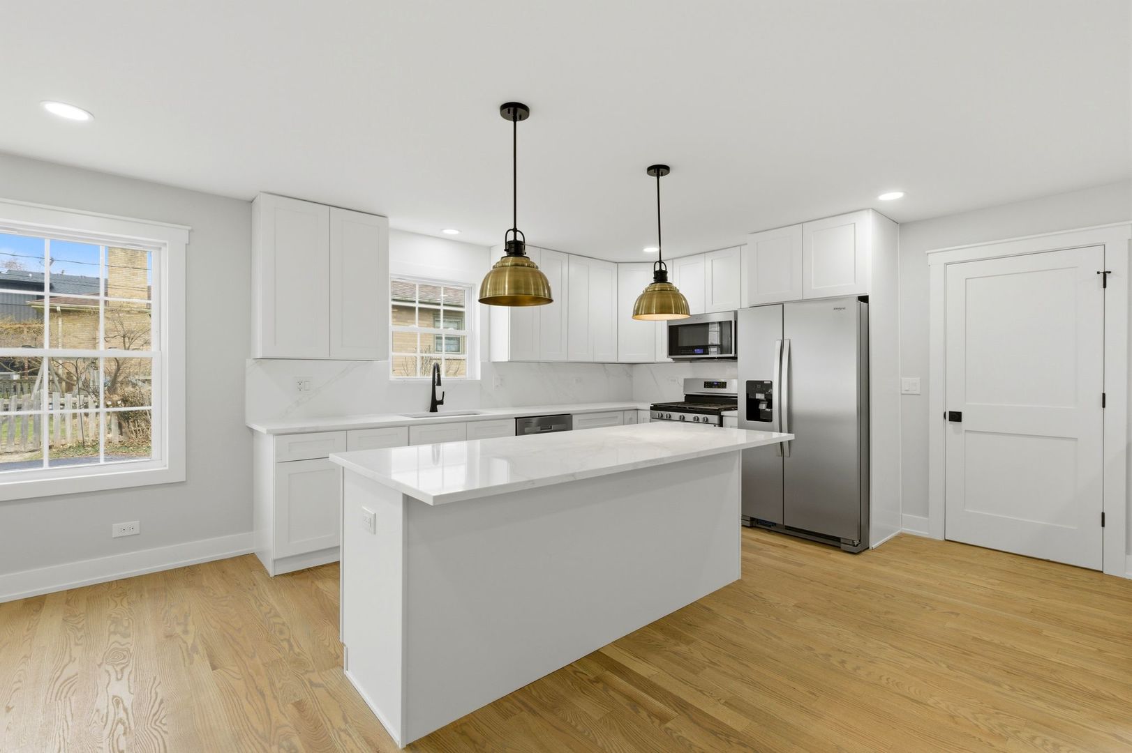 5940 Carpenter Street