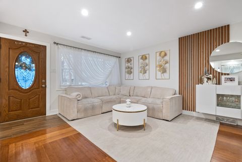 Tiny photo for 8239 Sayre Avenue, Burbank, IL 60459 (MLS # 12543675)