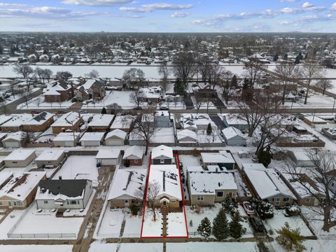 Tiny photo for 8239 Sayre Avenue, Burbank, IL 60459 (MLS # 12543675)