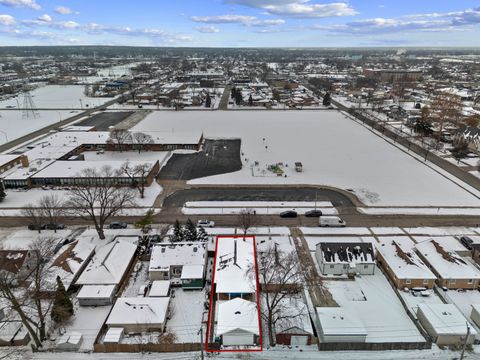 Tiny photo for 8239 Sayre Avenue, Burbank, IL 60459 (MLS # 12543675)