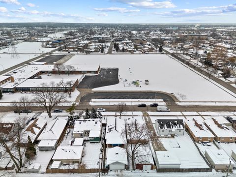 Tiny photo for 8239 Sayre Avenue, Burbank, IL 60459 (MLS # 12543675)