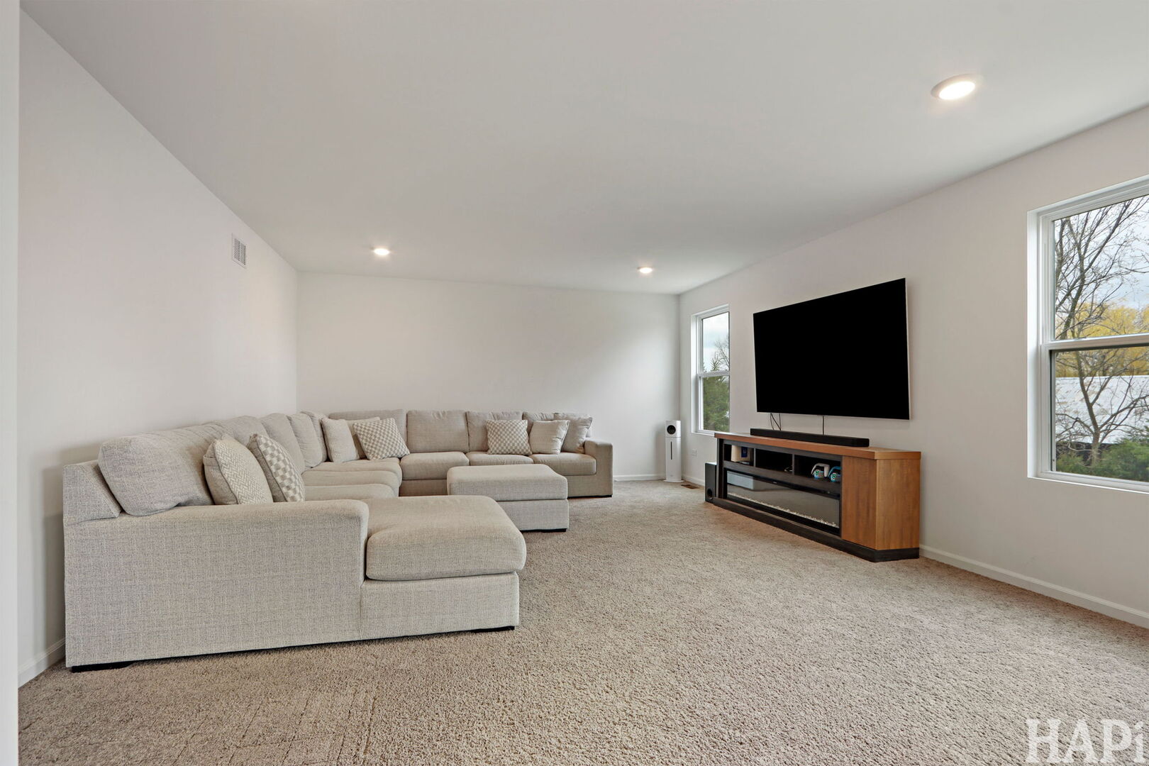 640 Cloverleaf Drive