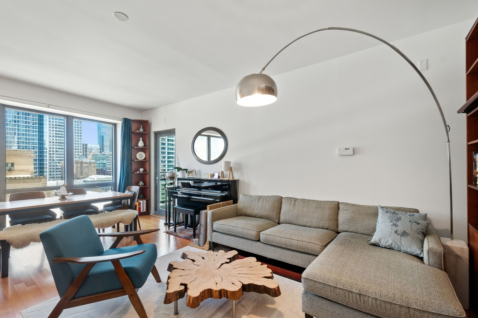 130 N Garland Court 2406