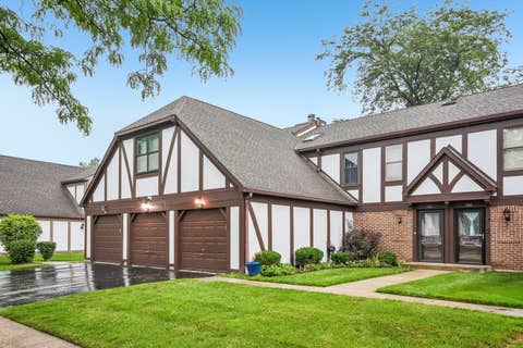 Tiny photo for 7353 Canterbury Place, Downers Grove, IL 60516 (MLS # 12718133)