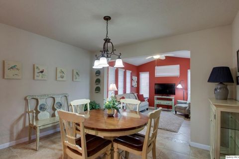 Tiny photo for 4901 Chestnut St. St, Quincy, IL 62305 (MLS # 12620338)