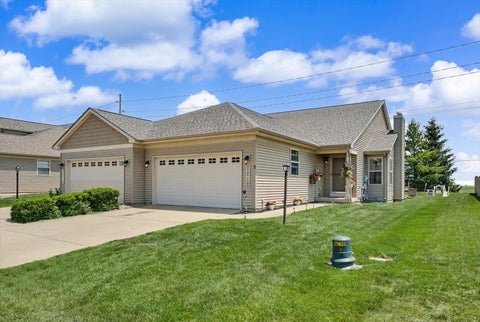 Tiny photo for 2218 Pebblebrook Lane, Urbana, IL 61802 (MLS # 12661005)