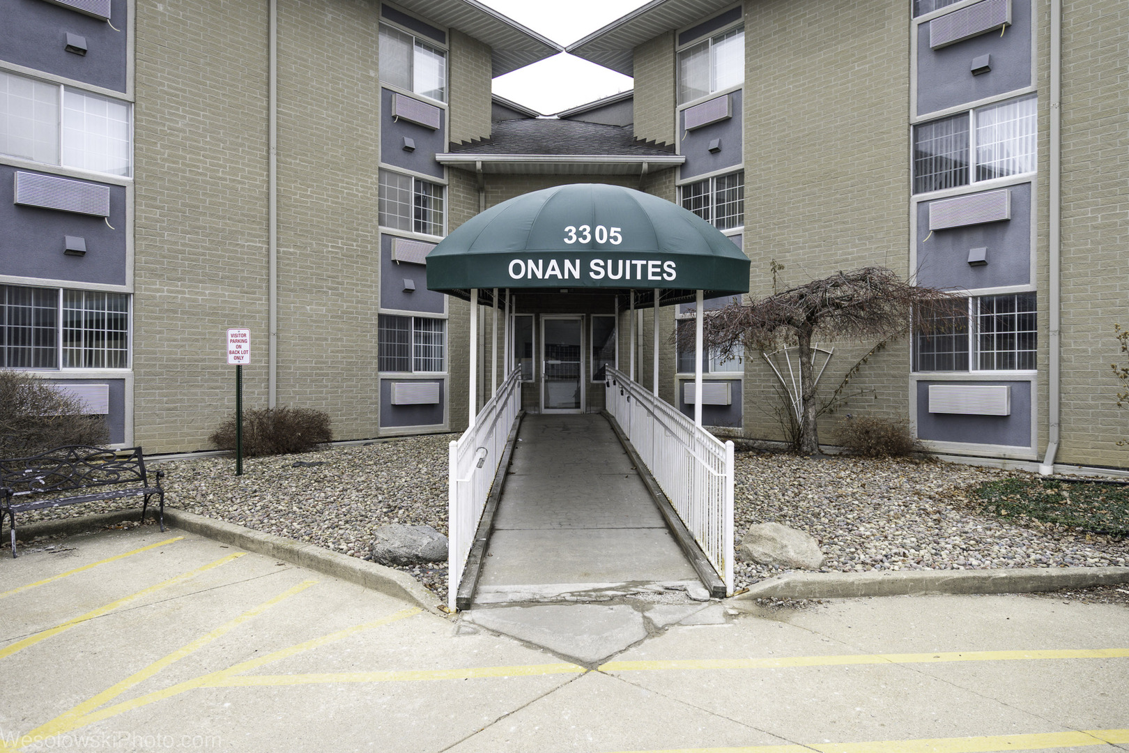 3305 Sunset Avenue 206
