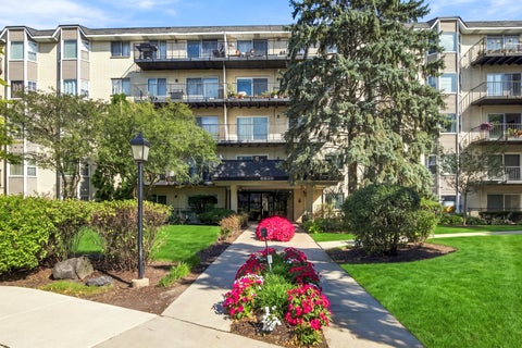 Photo of 8620 Waukegan Road #504, Morton Grove, IL 60053 (MLS # 12769504)