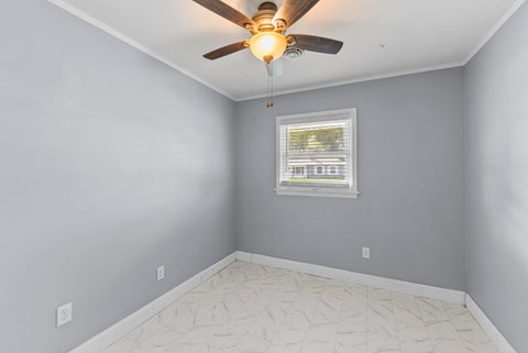 Tiny photo for 2119 N Nevada Avenue, Davenport, IA 52804 (MLS # 12762766)
