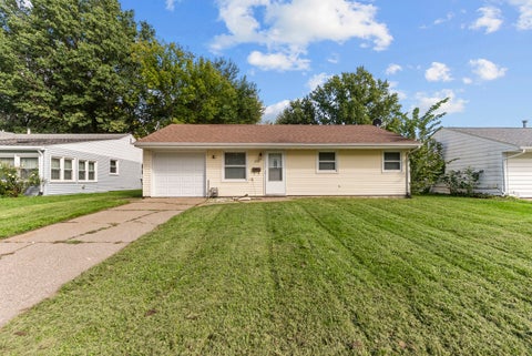 Photo of 2119 N Nevada Avenue, Davenport, IA 52804 (MLS # 12762766)