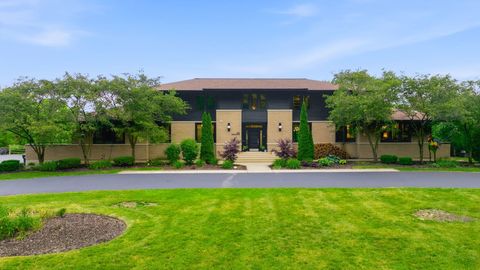 Tiny photo for 88 Riverwood Drive, Oswego, IL 60543 (MLS # 12657443)