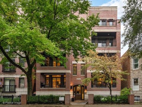 Photo of 847 W Diversey Parkway #2E, Chicago, IL 60614 (MLS # 12778758)