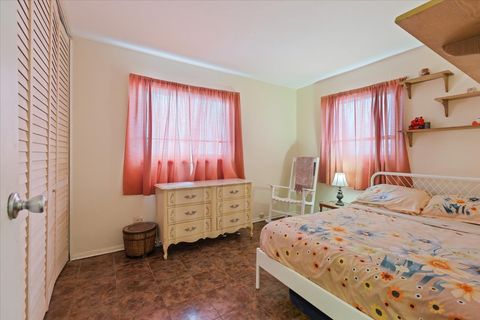 Tiny photo for 660 Flagstaff Lane, Hoffman Estates, IL 60169 (MLS # 12595352)