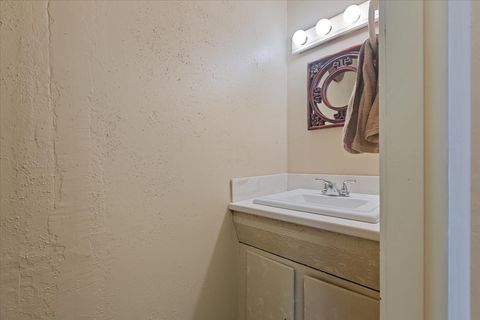 Tiny photo for 660 Flagstaff Lane, Hoffman Estates, IL 60169 (MLS # 12595352)