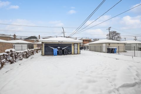 Tiny photo for 5240 W Gladys Avenue, Chicago, IL 60644 (MLS # 12526376)