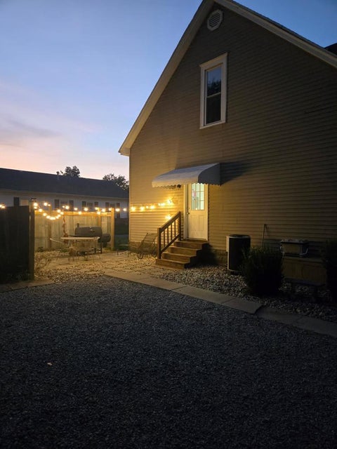 Tiny photo for 606 E Webster Street, Benton, IL 62812 (MLS # 12756328)