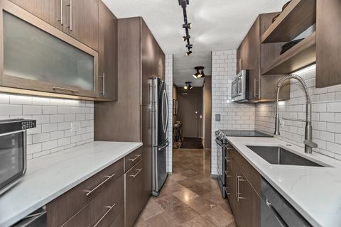 Tiny photo for 899 S Plymouth Court #2108, Chicago, IL 60605 (MLS # 12394448)