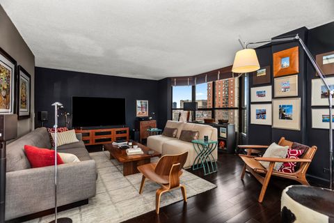 Tiny photo for 899 S Plymouth Court #2108, Chicago, IL 60605 (MLS # 12394448)