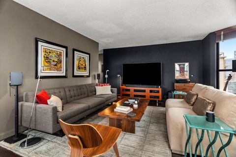 Tiny photo for 899 S Plymouth Court #2108, Chicago, IL 60605 (MLS # 12394448)