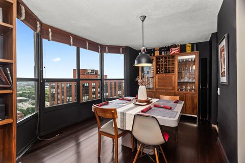 Tiny photo for 899 S Plymouth Court #2108, Chicago, IL 60605 (MLS # 12394448)