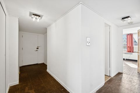 Tiny photo for 3950 N Lake Shore Drive #2125, Chicago, IL 60613 (MLS # 12487880)